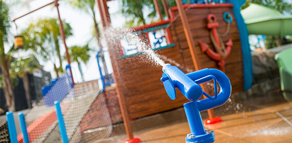Castaway Cove water cannon