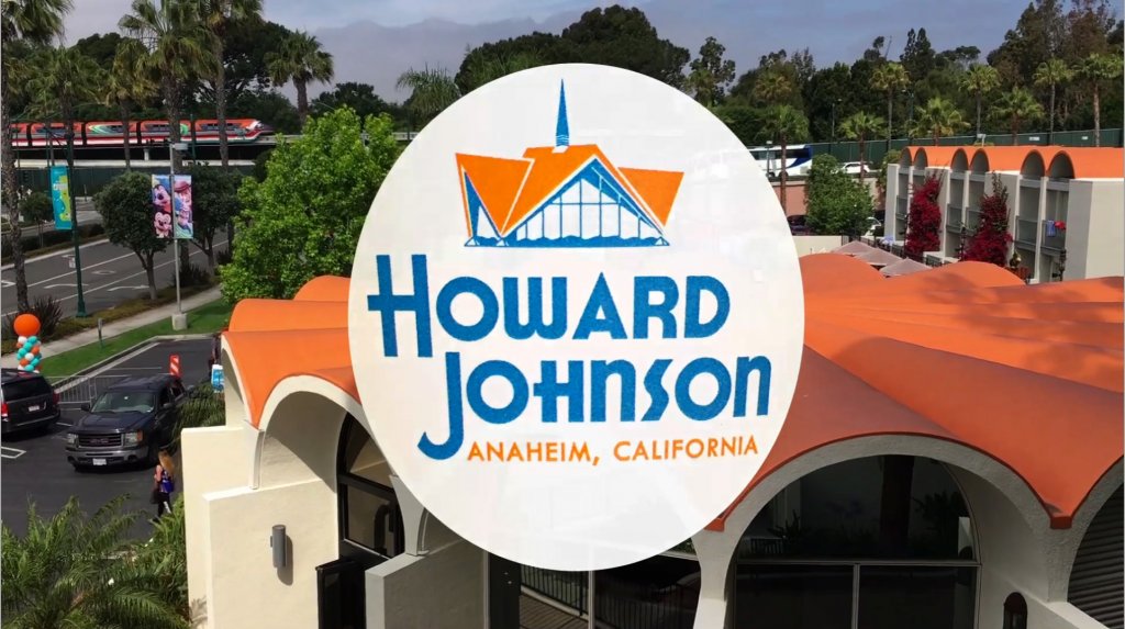 Charles Phoenix present the Howard Johnson Anaheim Retro Re-Do