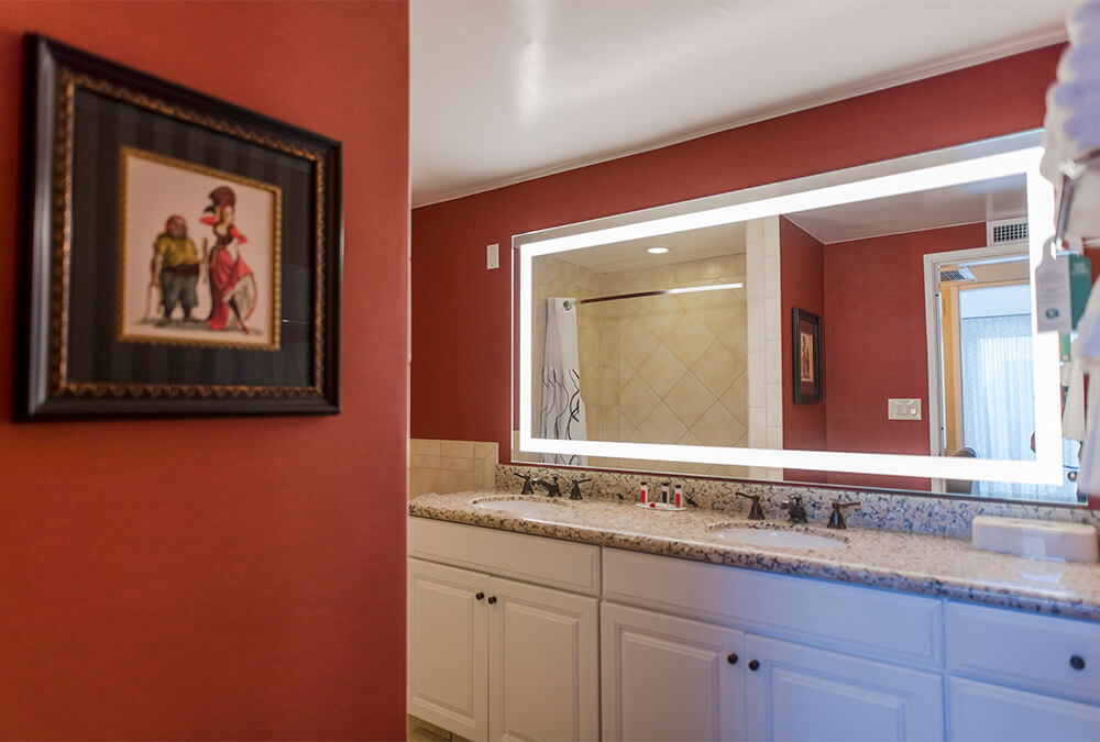 bathroom at Howard Johnson Anaheim hotel